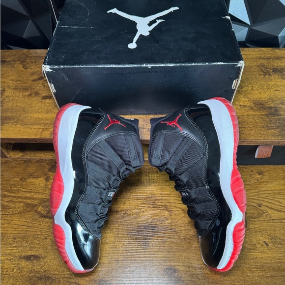 Jordan 11 Bred (2012) 7M/8.5W - Picture 8 of 8